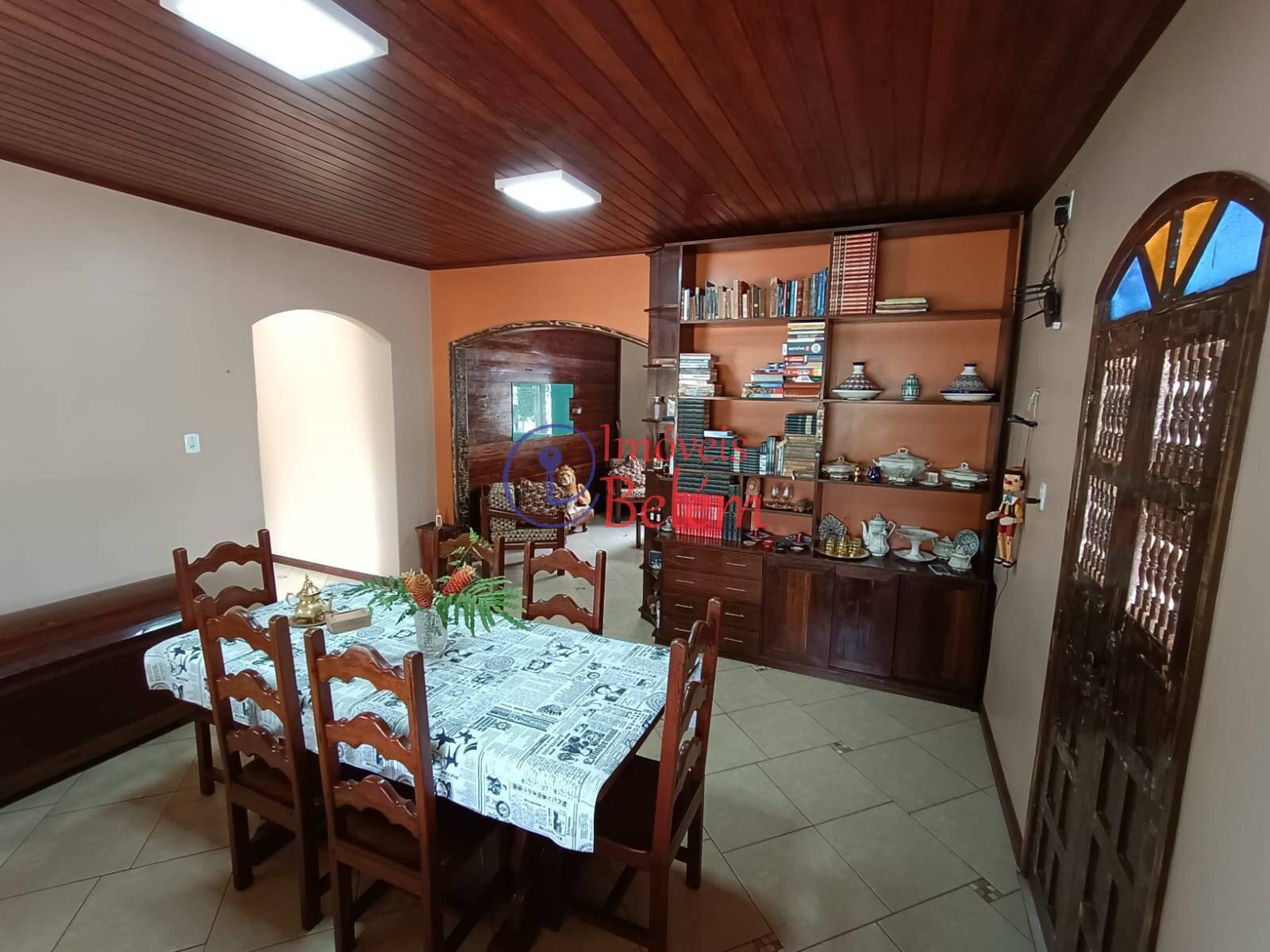 Casa à venda com 5 quartos, 300m² - Foto 19