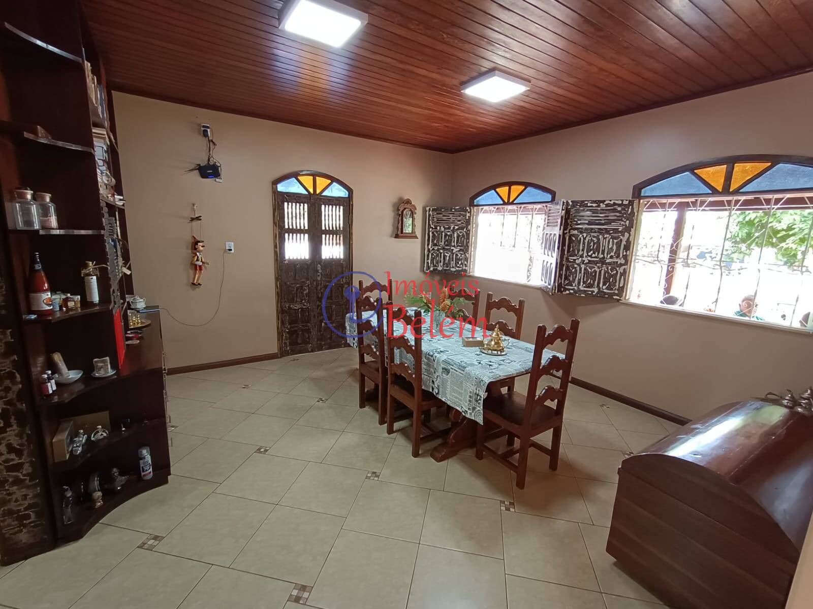 Casa à venda com 5 quartos, 300m² - Foto 22