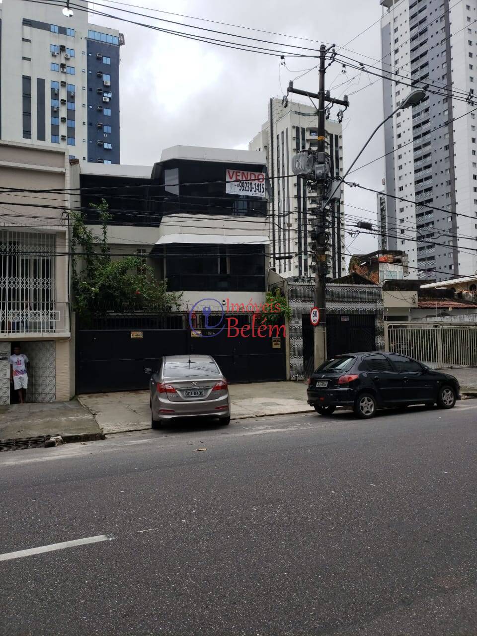 Casa para alugar com 6 quartos, 423m² - Foto 2