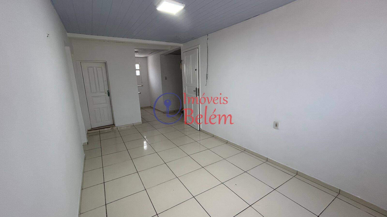 Apartamento à venda com 2 quartos, 42m² - Foto 2