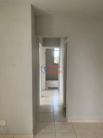 Apartamento para alugar com 3 quartos, 69m² - Foto 3