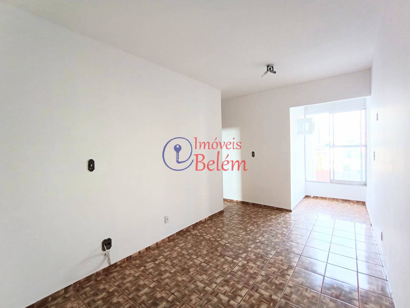 Apartamento à venda com 2 quartos, 62m² - Foto 2